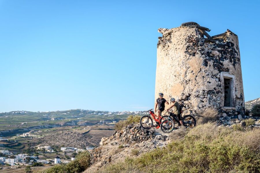Santorini e-bike guided tours - Why an e-bike makes sense on Santorini