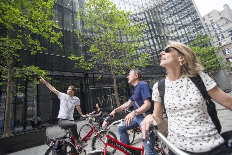 Secrets of London Bike Tour: Thames, Tower Bridge & Market - Why a Thames bike ride works so well