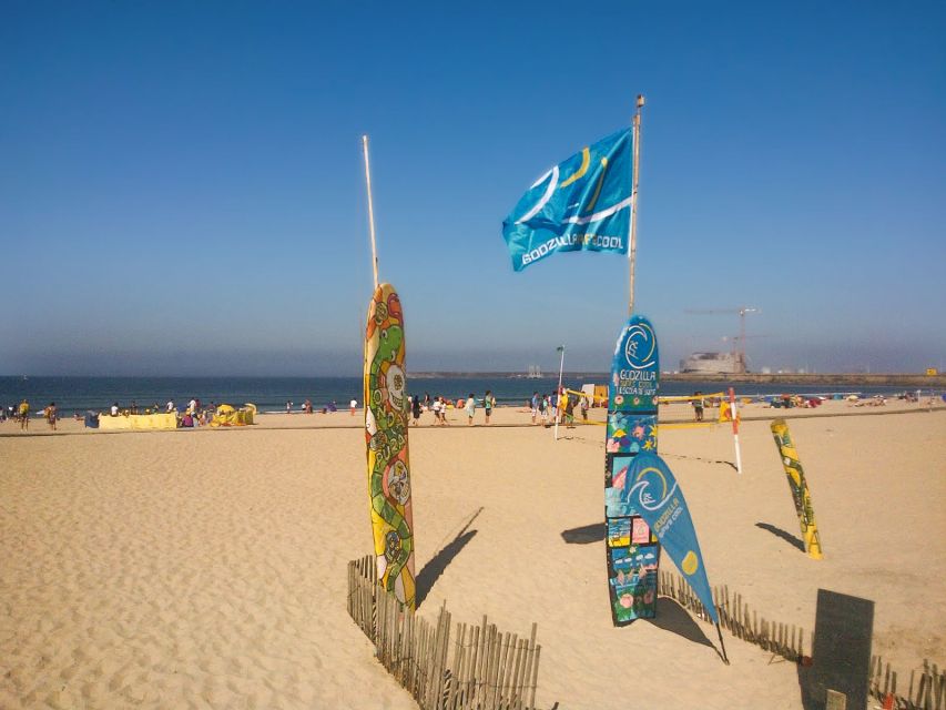 Self-Guided Bike to Surf"N"Food Pack - Foz breakwater and the Porto beaches