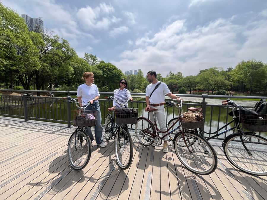 Seoul: Urban Nature Bike Tour along Han River - Ttukseom Han River Park: Seoul at an easier pace