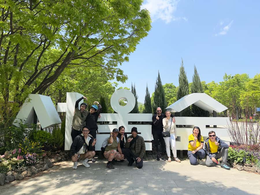 Seoul: Urban Nature Bike Tour along Han River - How the ride feels for beginners and families