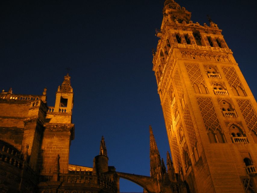 Seville: 2.5-Hour Evening Electric Bike Tour - The Golden Tower and the river crossing to Triana
