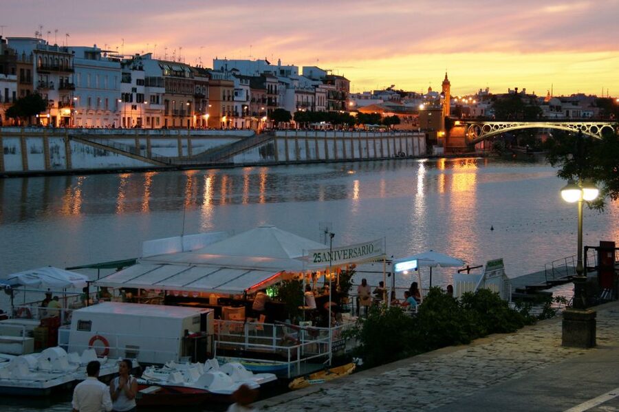 Seville: 2.5-Hour Evening Electric Bike Tour - Electric bike comfort and riding requirements