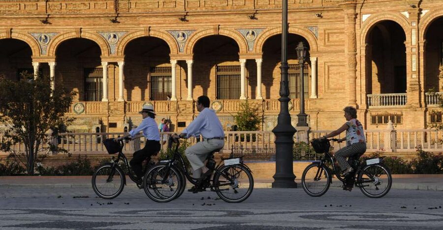 Seville: Electric Bike Tour in Small Group - Key points at a glance