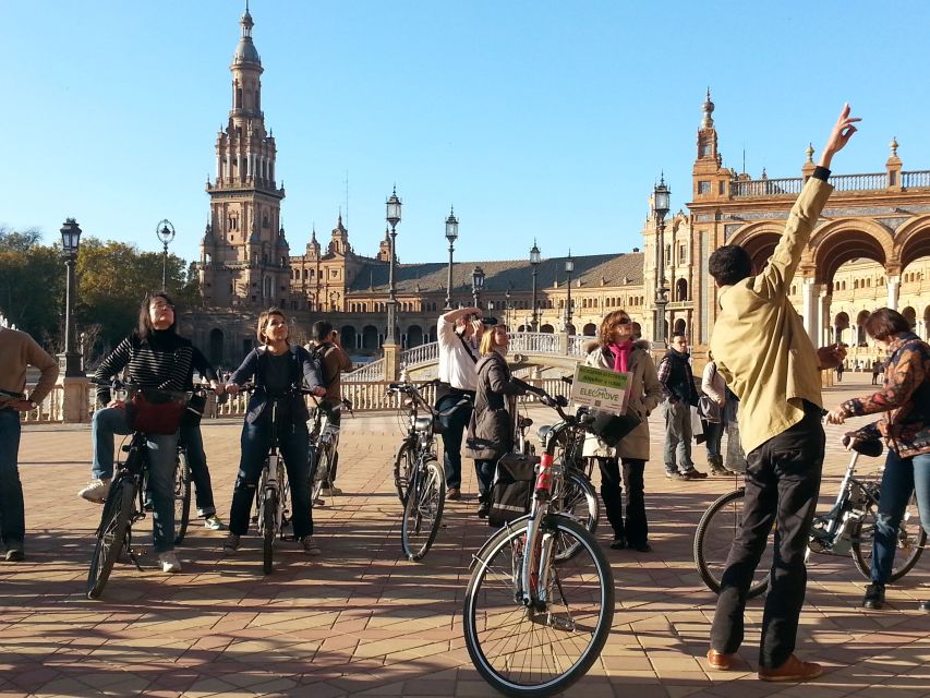 Seville: Electric Bike Tour in Small Group - Guides who make the ride work