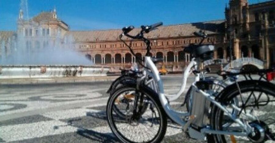 Seville: Guided Tour by Electric Bike - Why a bicycle is smart in Seville