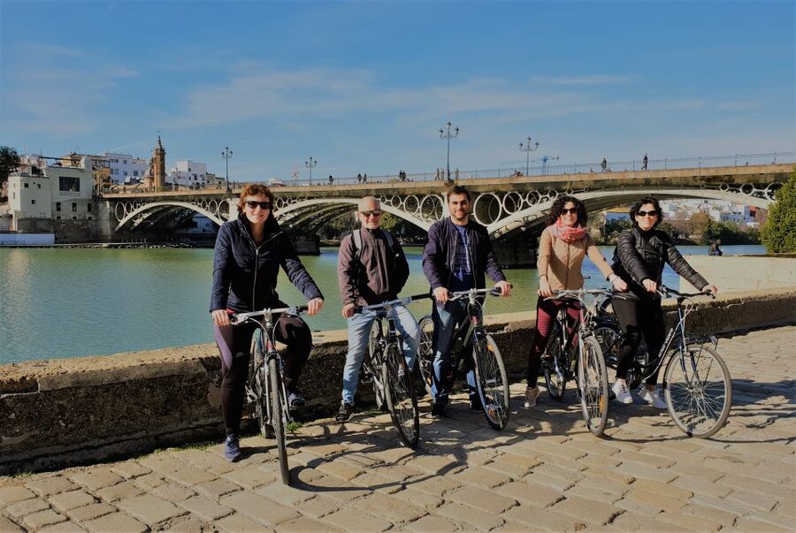 Seville: Highlights Bike Tour with Local Guide - Why a bicycle works so well in Seville