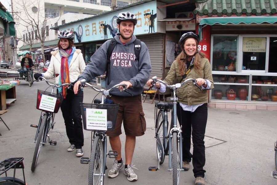 Shanghai: Half-Day Biking and Local Food Tour - Xintiandi and Taikang Road, with time to walk
