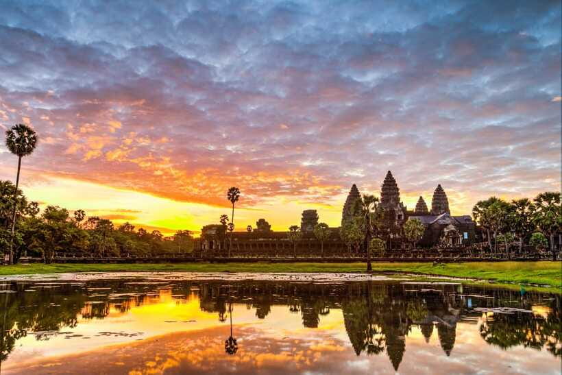Siem Reap: Angkor Wat Sunrise Bike Tour & Jungle Breakfast - Who should choose this tour