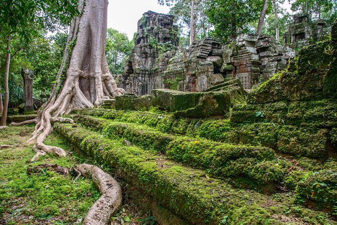 Siem Reap: Bike the Angkor Temples - Full-Day 30km Tour - Angkor Thom and Bayon’s stone faces