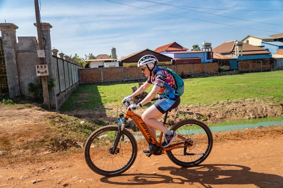 Siem Reap: Guided Countryside Bike Tour - Starting with a fitted bike and a tuk-tuk pickup