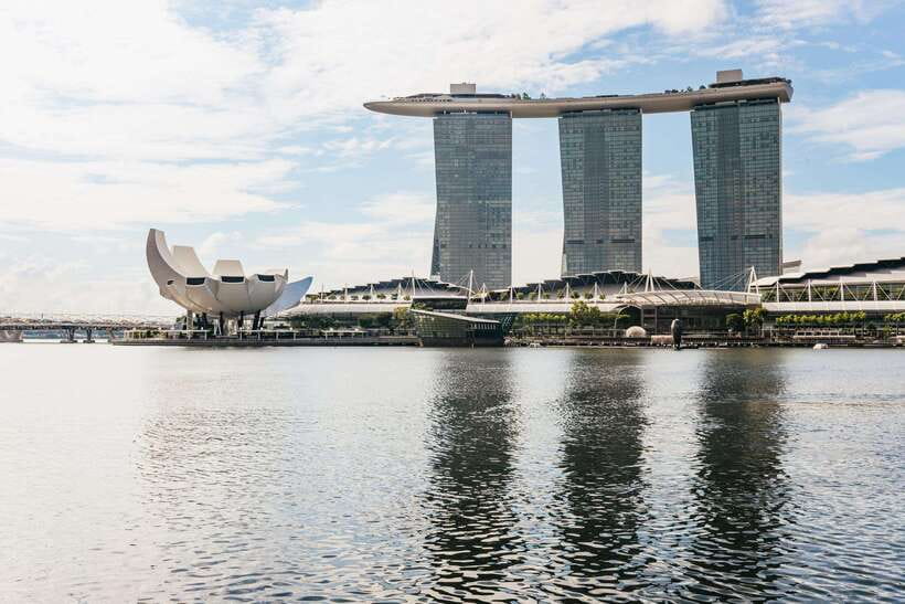 Singapore: Lion City Highlights Bike Tour - Little India and the liveliest riding