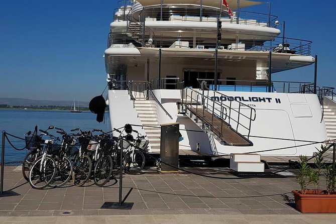 Siracusa tour on high tech bike - Meeting Joseph and starting at Via della Dogana 15