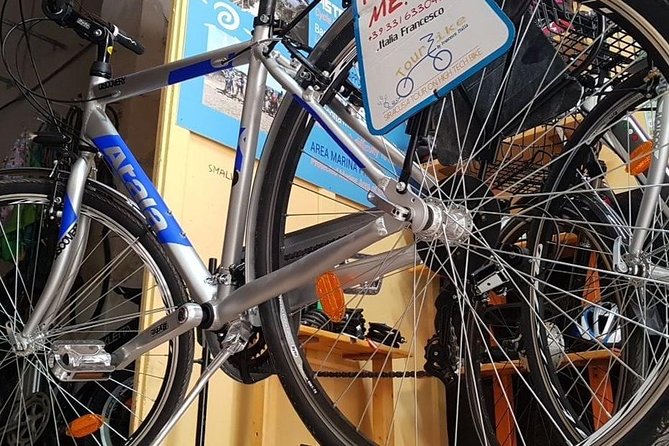 Siracusa tour on high tech bike - Baroque lanes reveal the quieter side of Ortigia