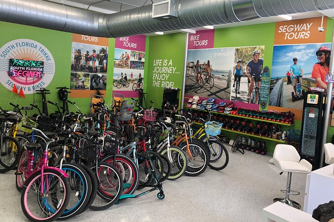 South Beach Bicycle Rental - Picking up your cruiser near Ocean Drive