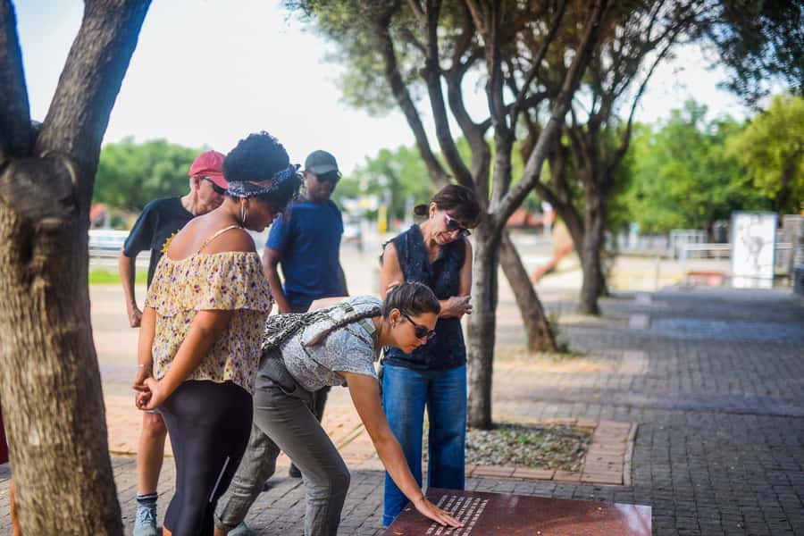 Soweto: Guided Bicycle Tour with Lunch - Vilakazi Street, Mandela House, and Tutu House