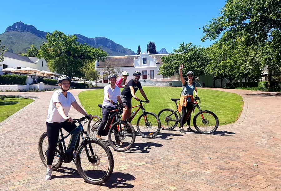 Stellenbosch: Historical Bike Tour & Wine Tasting - Into Jonkershoek Valley and the mountain roads