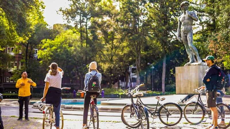 馃煝Street Food Bike Tour Mexico City馃煝 - Meeting in Condesa with coffee, conchas, and a little time to settle in