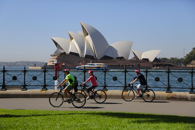 Sydney Bike Tours - Mrs Macquarie’s Chair and the best harbour view