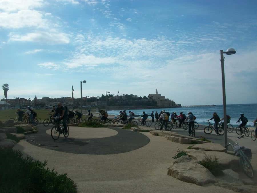 Tel Aviv 3-Hour Easy Bike Tour - From The Spot Hostel to the beach paths