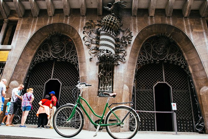 The Beauty of Barcelona by Bike: Private Tour - Parc de la Ciutadella and the ride back