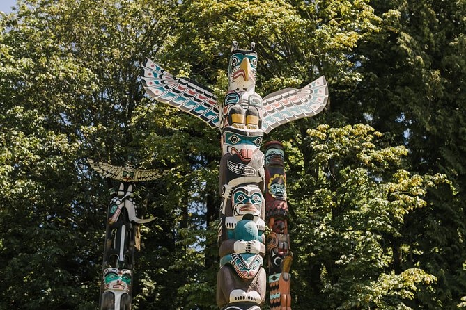 The Stanley Park Bicycle Tour by Cycle City Tours - Third Beach and the Ferguson Point pause