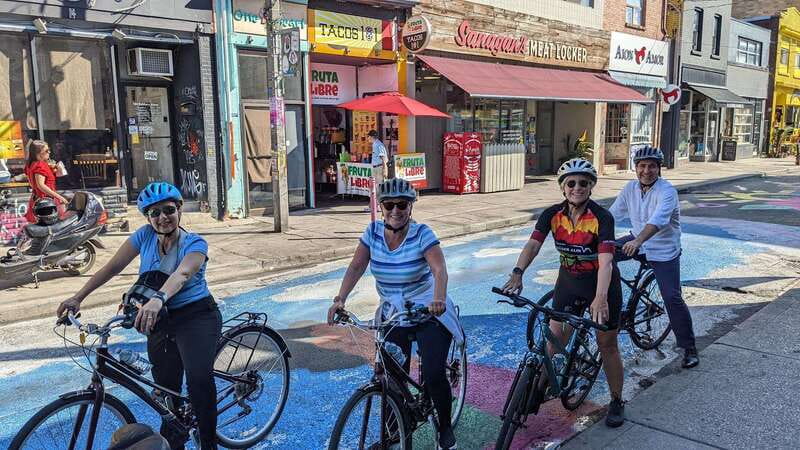 Toronto: Heart of Downtown 3.5-Hour Bike Tour - What makes this Toronto bike tour useful