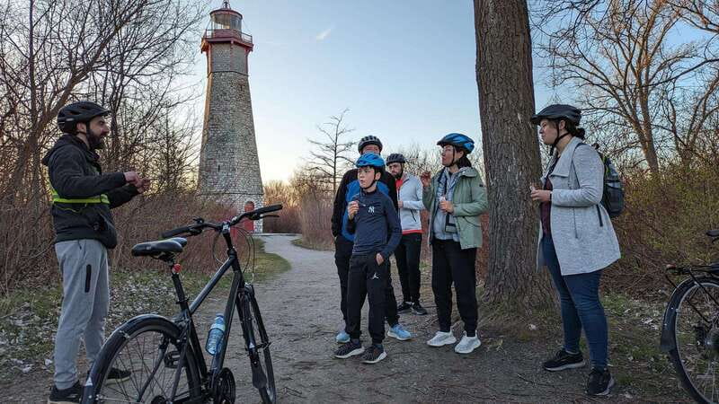 Toronto Islands: Morning or Twilight 3.5-Hour Bike Tour - The city ride to the ferry