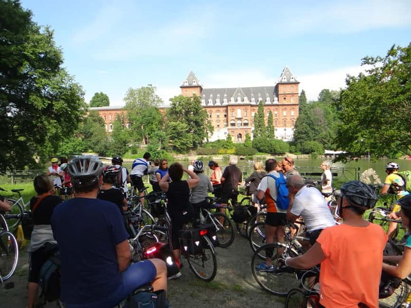 Turin: City Highlights Guided Bike Tour - Meeting the guide and getting started