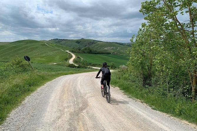 Tuscany E-Bike Tour: from Florence to Chianti with lunch and tastings - Value at $138.17 per person