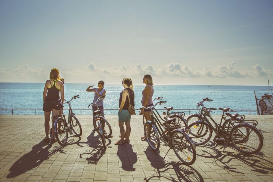 Unusual Barcelona Bike Tour in French - Why this ride shows you more than postcard Barcelona