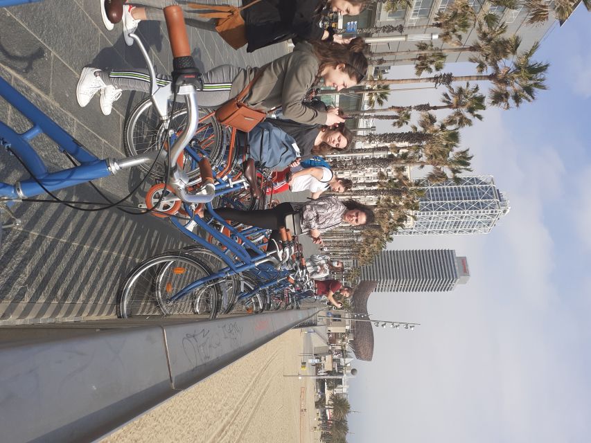Unusual Barcelona Bike Tour in French - Offbeat streets and a flexible three-hour circuit