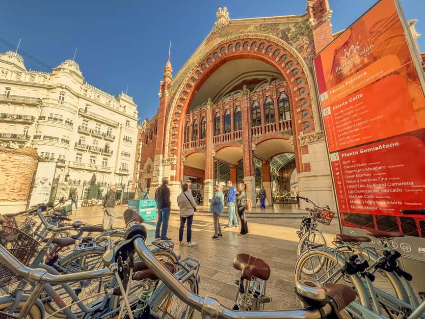 Valencia Bike Tours: City Highlights - Ruzafa and Valencia’s modern city life
