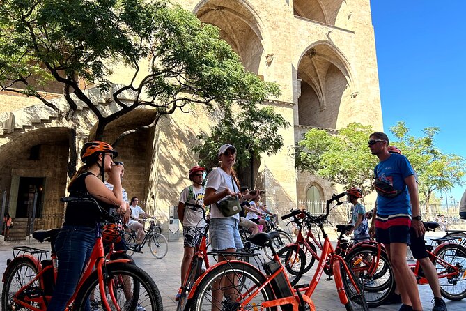 Valencia City Highlights in Guided Bike or E-Bike Tour - Cathedral quarter and the old city gates