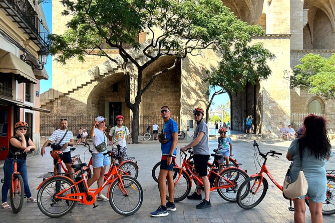 Valencia City Highlights in Guided Bike or E-Bike Tour - The Turia Gardens are the route’s breathing space