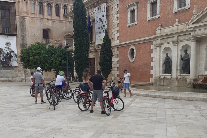 Valencia Highlights Bike Tour - The Music Palace and Gulliver Park