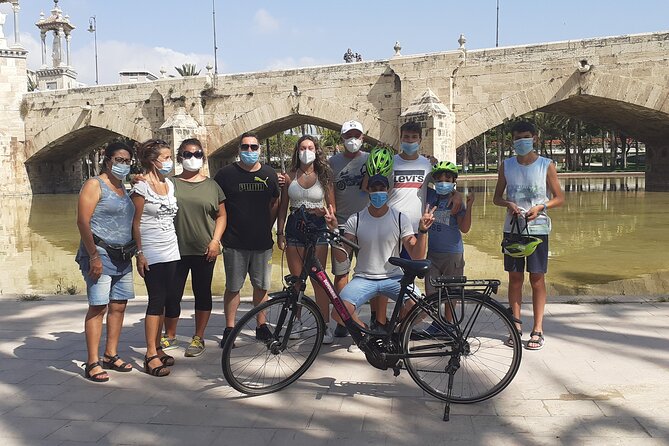 Valencia Highlights Bike Tour - L’Umbracle, the Oceanogràfic, and the final views