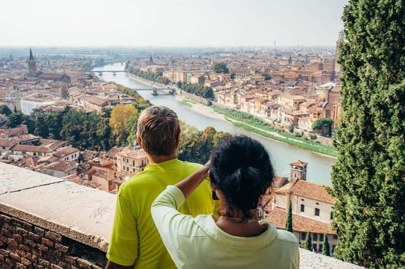 Verona e-bike tour: city center and panoramic views - Castelvecchio and the quieter finish at San Zeno