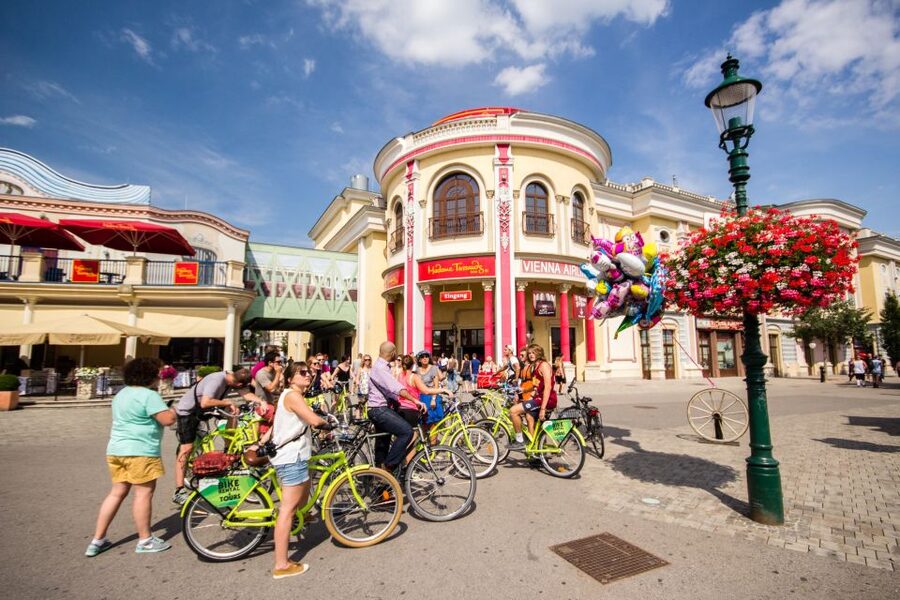 Vienna by Bike 3-Hour All-In-One City Bike Tour in English - Hundertwasserhaus, Vienna’s playful side