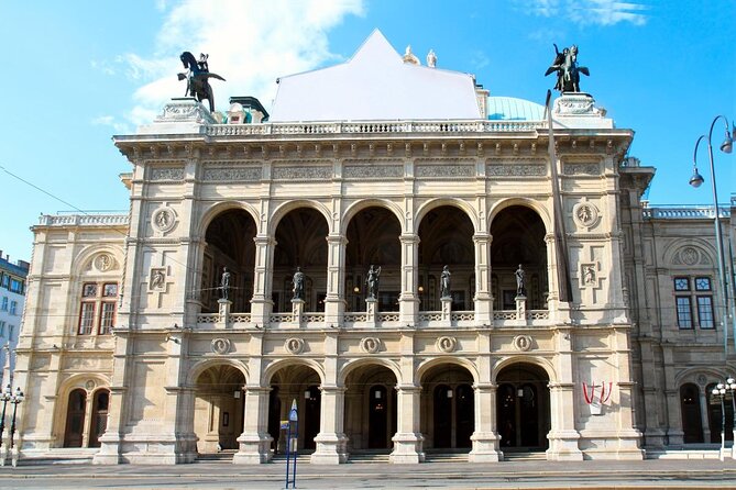 Vienna City Bike Tour - Historic Buildings, Local Stories, and a Few Gaps