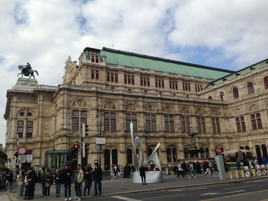Vienna: Guided E-Bike Tour - Starting at Franz-Josefs-Kai 45