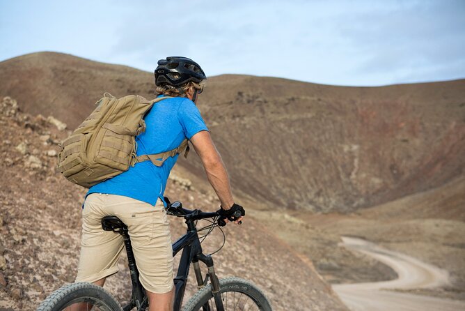 Volcanic Discovery PREMIUM eBike Tour: 35 km - Lajares, where the route changes character