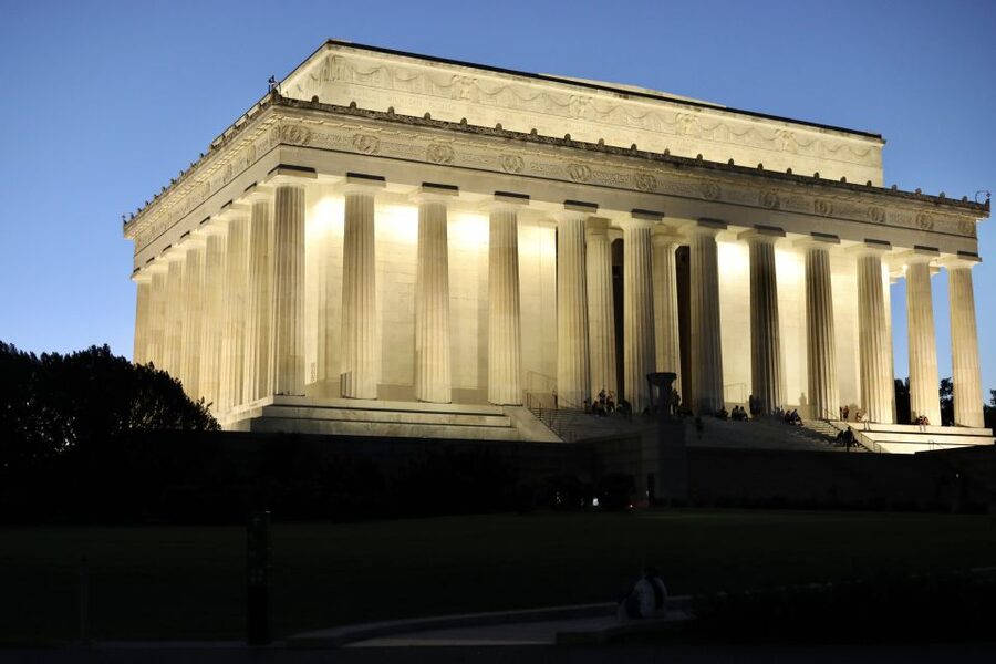 Washington DC: Monuments by Night Bike Tour - The guides are a major part of the experience