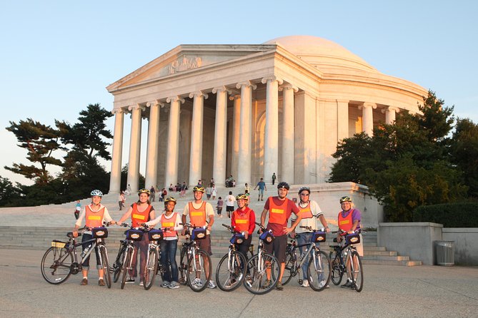 Washington DC Sites at Night Guided Bicycle Tour - Vietnam Women’s Memorial and Vietnam Veterans Memorial